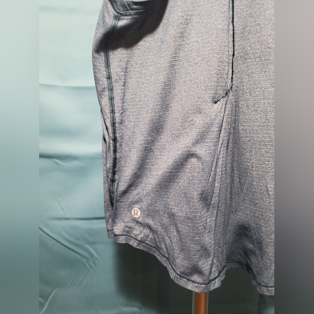 Tank top - Picture 2 of 3